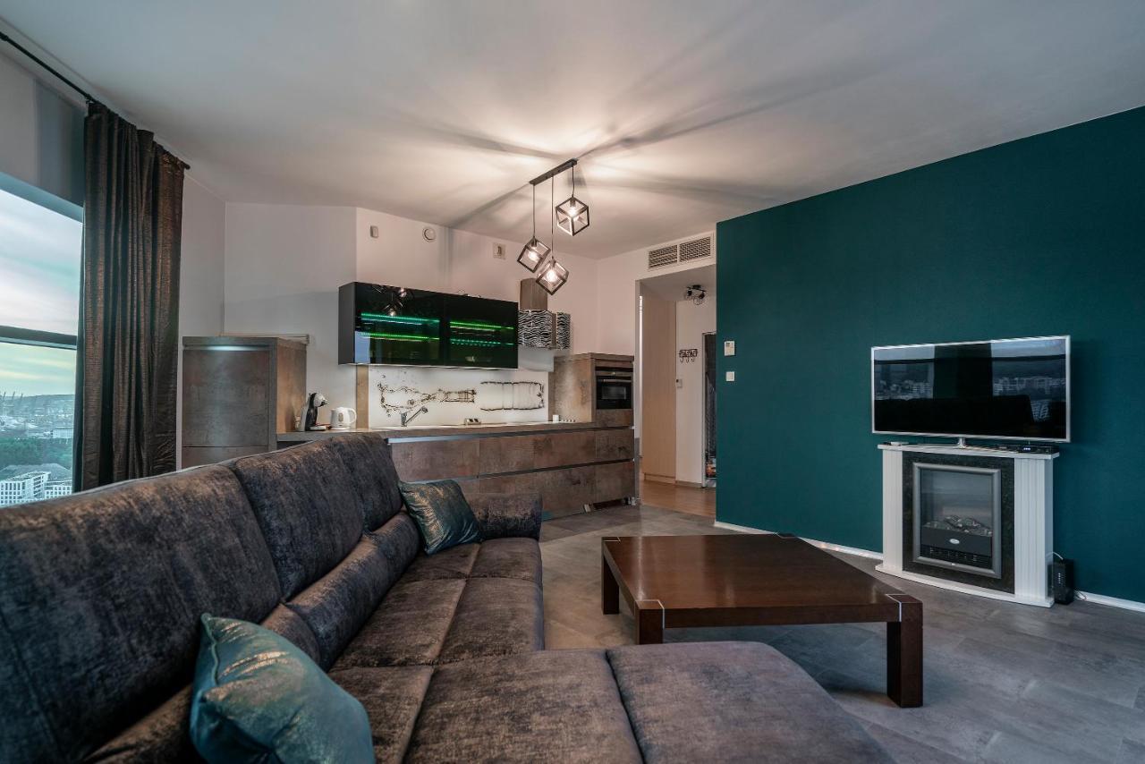 Sea Towers Panoramic Penthouse Apartment