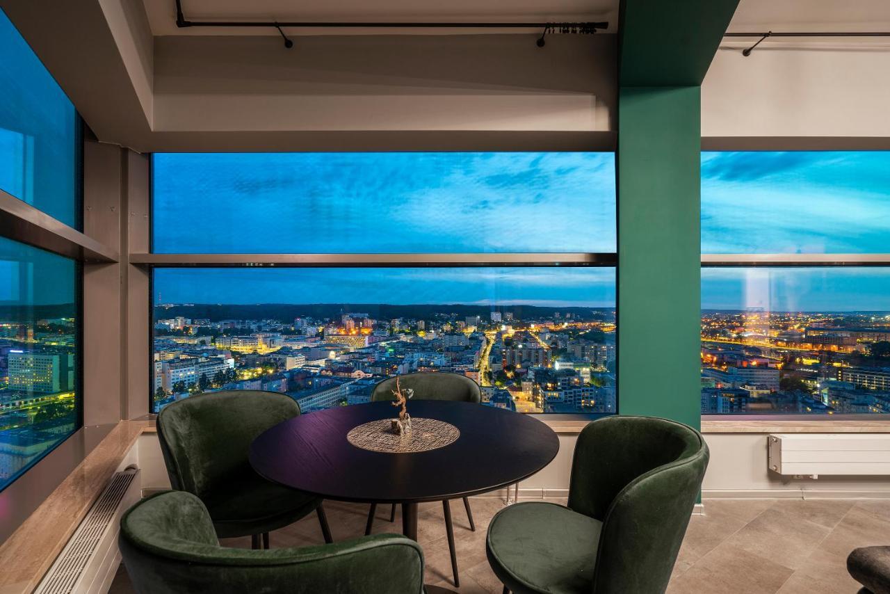 Sea Towers Panoramic Penthouse *